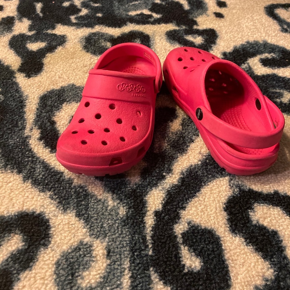 Pink Crocs - Picture 2 of 3